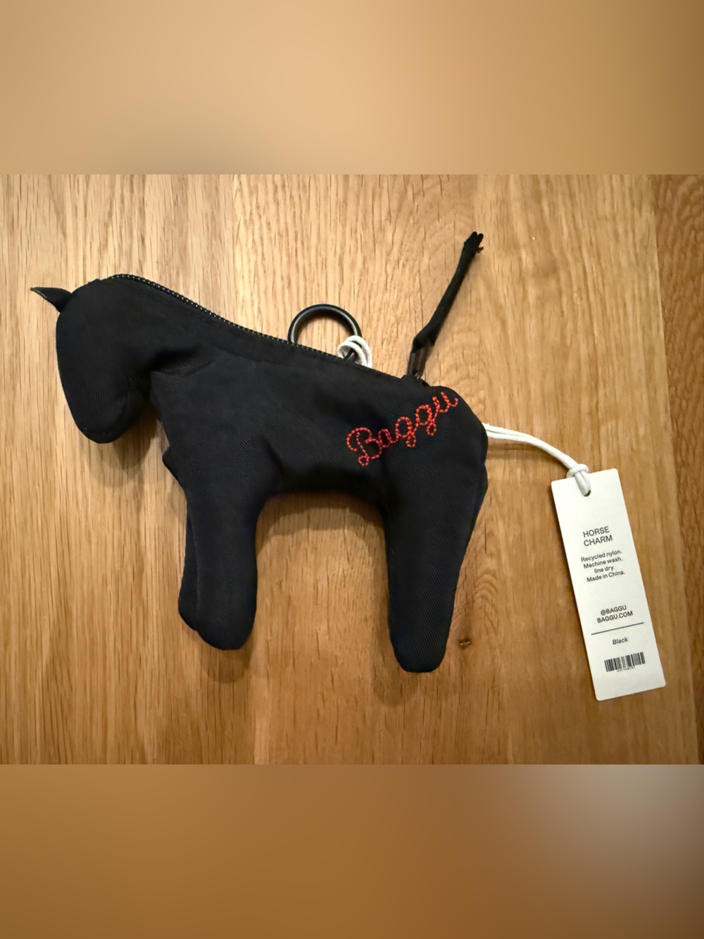 BAGGU Black Horse Charm with Red Embroidered Logo - Picture 1 of 3